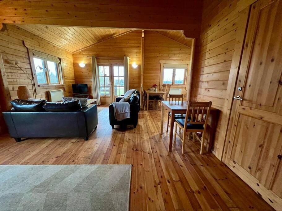 Lilly Lodge, Lake Pochard Южен Сърни Екстериор снимка